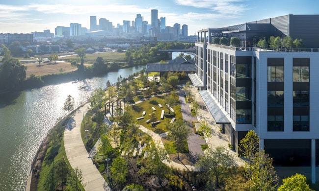 East River blends historic industrial character with modern design, creating vibrant public spaces along Buffalo Bayou in Houston, Texas. Photo &copy; ShauLin Hon